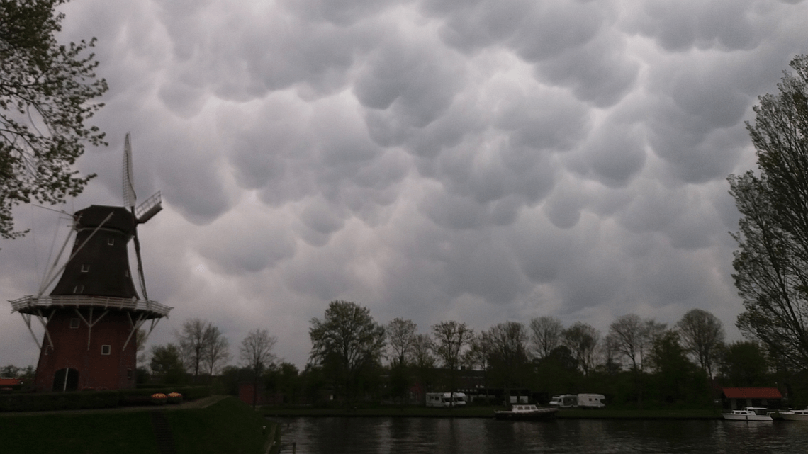 Bollen boven Nederland Weerplaza.nl